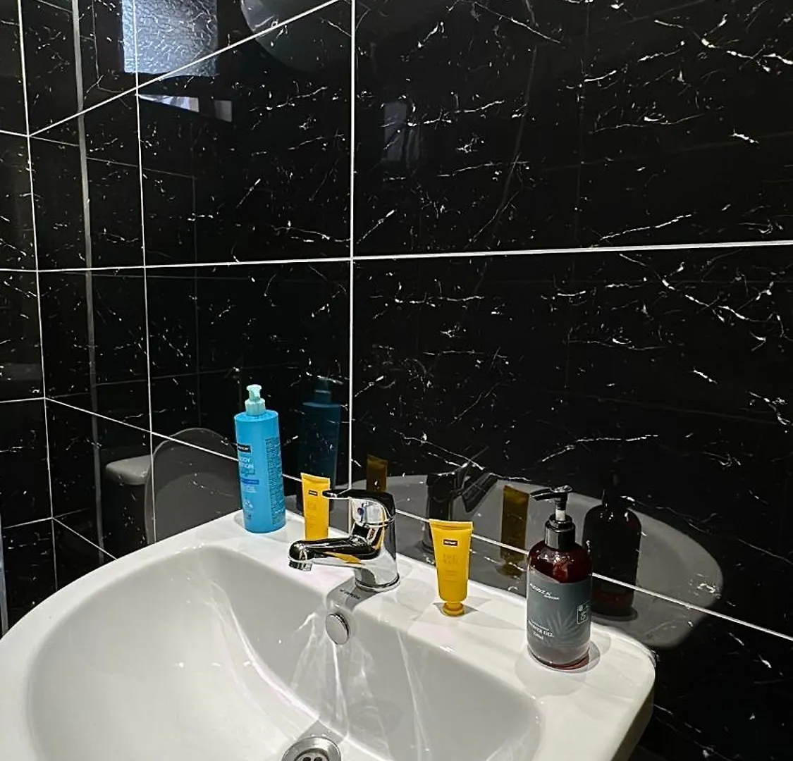Sara Apartment Tirana